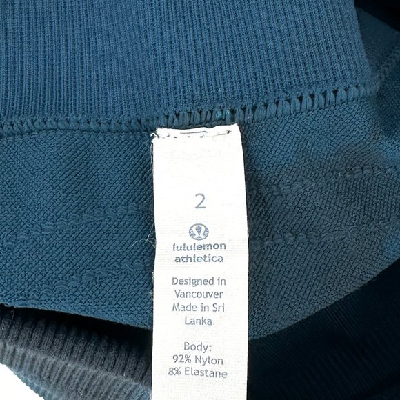 Lululemon Flow & Go Black & Blue Printed Crop Cropped Legging Leggings sz 2 - Picture 8 of 9